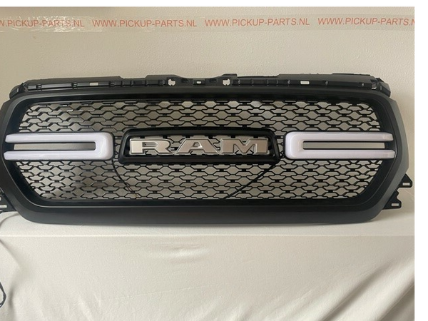 Dodge Ram 1500 grill speciaal model 2018+
