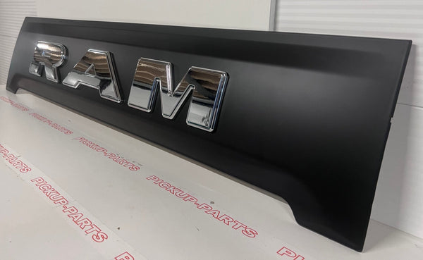 Dodge Ram 1500 tailplate